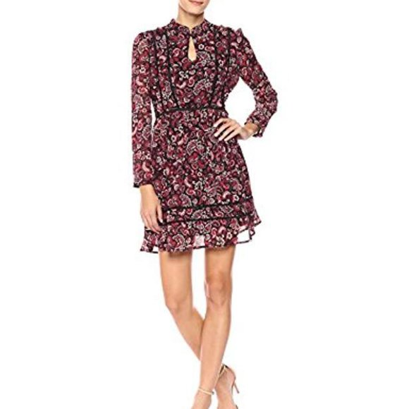 cupcakes & cashmere Dresses & Skirts - Cupcakes & Cashmere Graceland Black Flare Dress